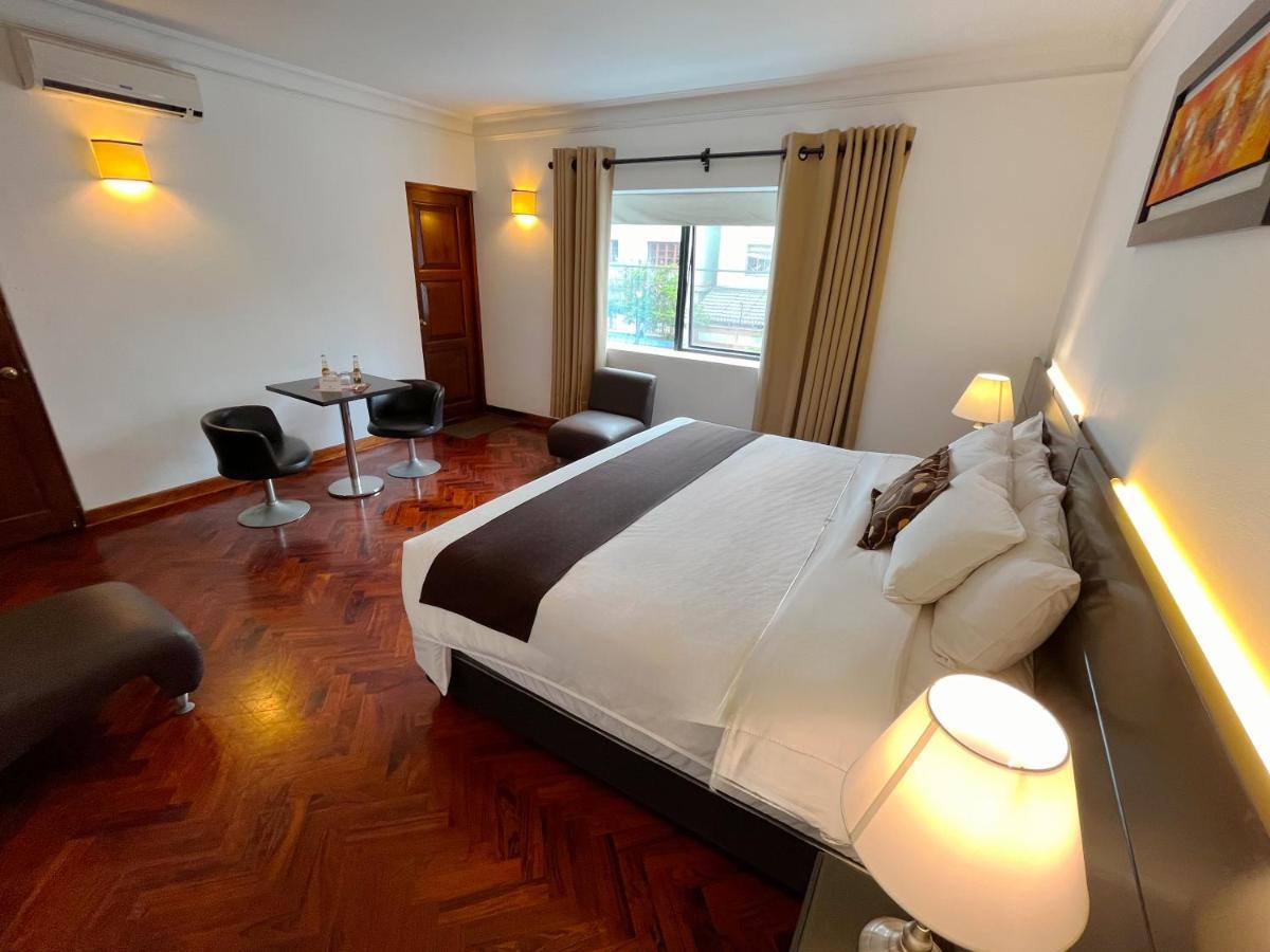 Hotel Ferre De Ville Lima Bagian luar foto