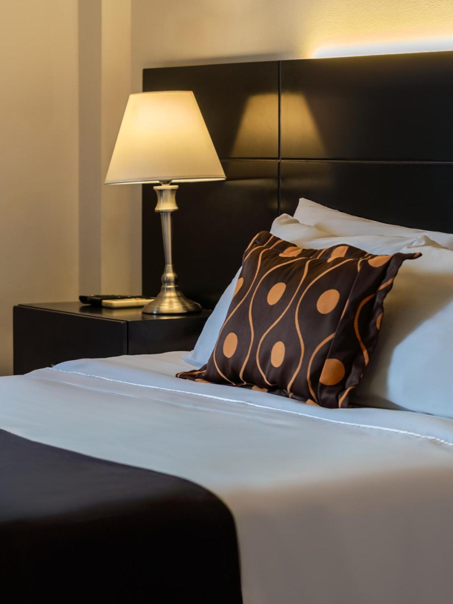 Hotel Ferre De Ville Lima Bagian luar foto